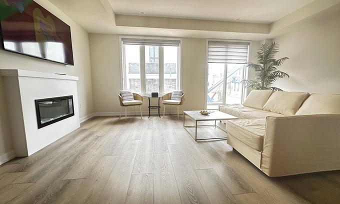 Oakville House | New townhouse for rent - 4 Bedrooms, 3.5 baths, 2 Car garage, WFH setup.