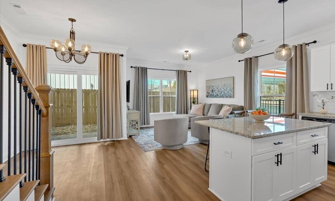 Rome House | New Townhouse~Garage parking~Gated~Downtown Rome