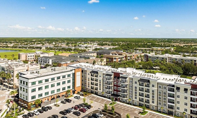Orlando Apartment | "NEW Unit" Cozy and comfy stay. Surrounded by retail shops, restaurants and bars