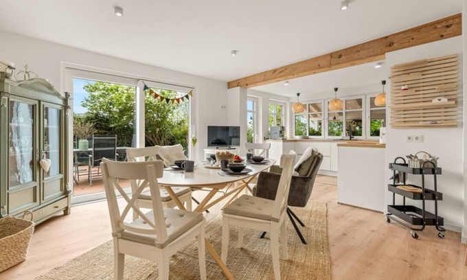 Holtgast House | NEW! Vacation home Uppum simply more beautiful living.