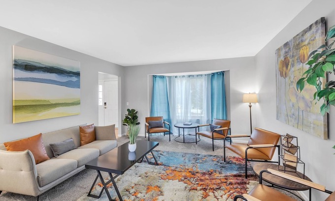 Ann Arbor House | NEW! Victors Homebase (4-Bedroom) - Pets Allowed