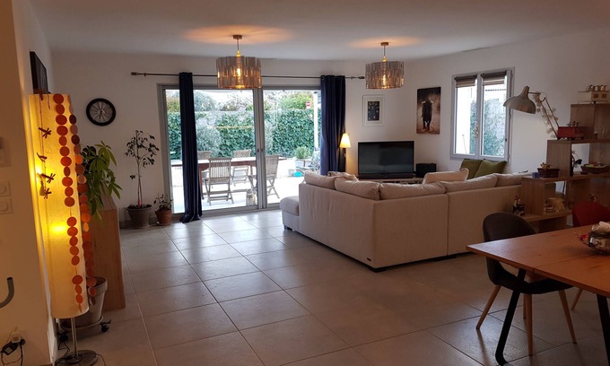 Gordes Villa | New villa in a Luberon village near Gordes