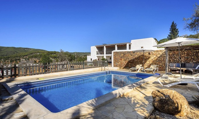 Sant Carles de Peralta Villa | New! Villa Na Ribes in San Carlos