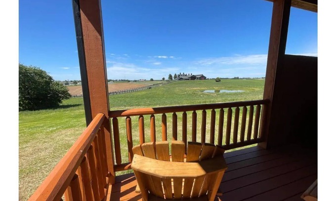 Harrodsburg Villa | New Villa On the Bourbon Trail with HOT TUB-1