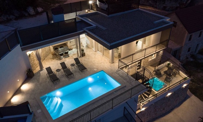Blato na Cetini Villa | New! Villa Stella with 32 sqm private heated pool, Jacuzzi, Sauna, Media room, 3 bedrooms, 6+2 pax