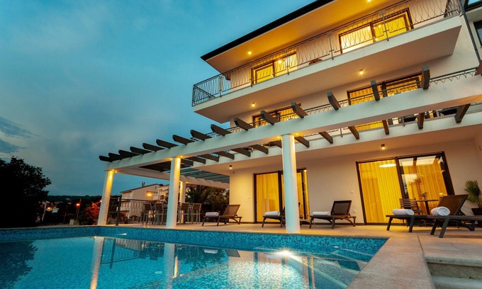 Malinska-Dubasnica Villa | New villa with pool, sea view, beach - TRAVELER Reiseburo Krk - ID 2191