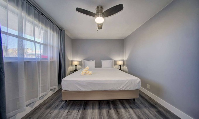 Harbordale Condo | New Waterfront Mahalo 1 BR Apt