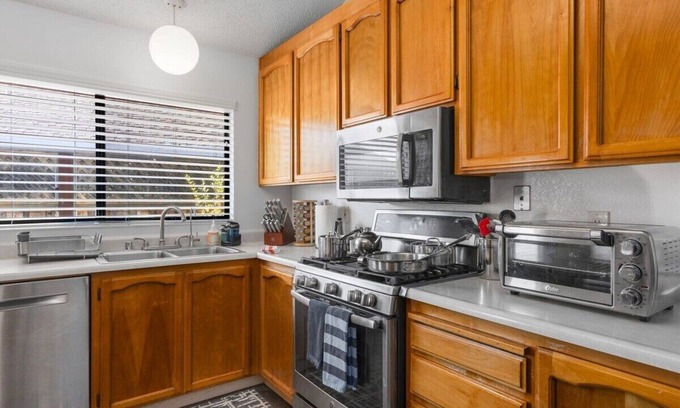 Santa Rosa House | NEW! Wine Country Entire Property 4BR King Bed