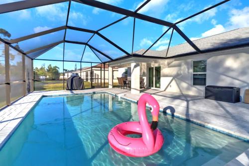 Mariner House | New With Heated SaltWater Pool! Great for 2 Families