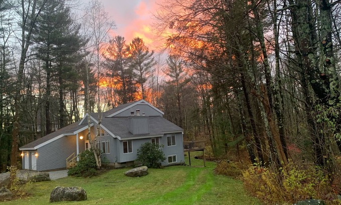 Goshen House | NEW! Woodridge Lake Gem! Sunny, spacious, recently updated contemporary home