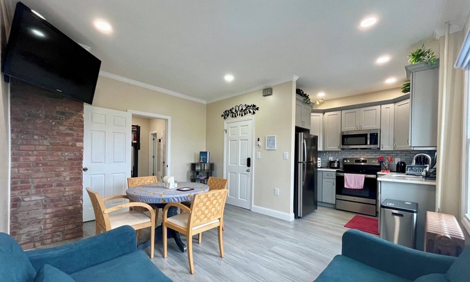 Stapleton Apartment | New York City Apartment Near The Free Ferry Boat in Staten Island!