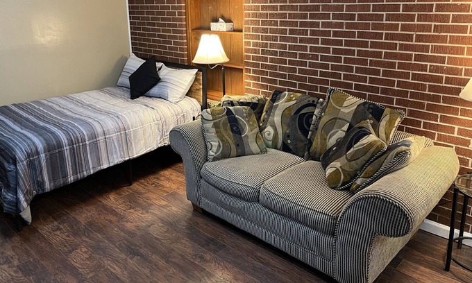 Braselton Apartment | New York Vibe Studio Apartment in the Heart of Braselton.