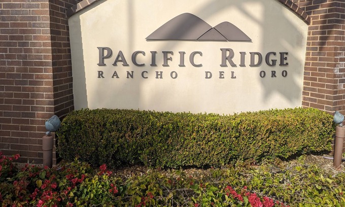 Ivey Ranch - Rancho Del Oro House | Newage comfortability in a quiet gated community