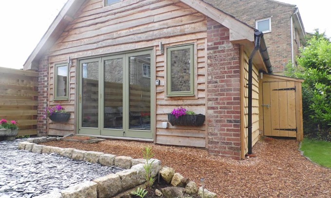 Sandown House | Newchurch Nook