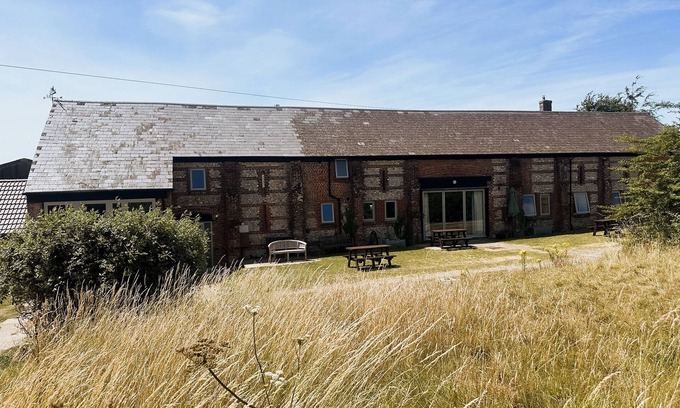 Blandford Forum Cottage | NEWFIELD FARM COTTAGES, pet friendly in Blandford Forum