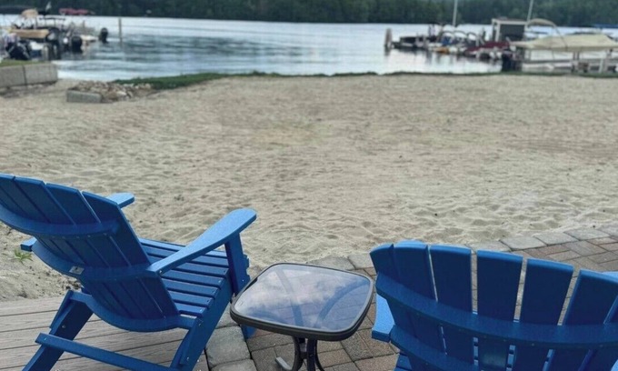 Bristol Condo | Newfound Lake Charming 2-bedroom condo AC & WiFi Bristol NH