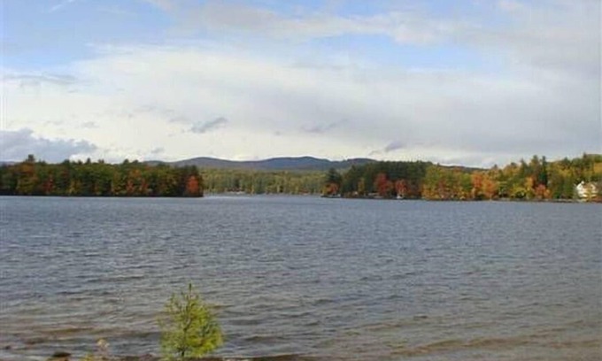Bristol Cabin | Newfound Lake Upstairs 2 Br W/Private Roof Deck Across From Cummings Beach