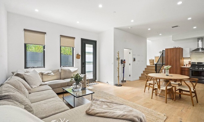 Mar Vista House | Newly Built 2 Bedroom 2.5 Bath House w/Modern Finishes Pet and Family Friendly