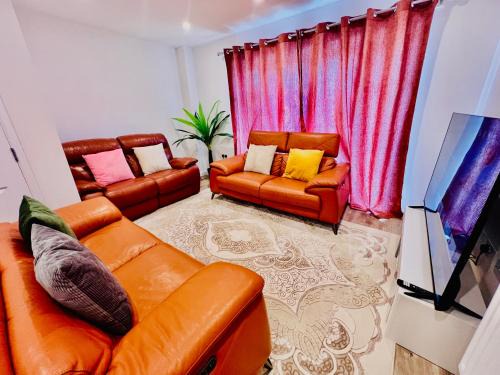Stone House | NEWLY BUILT 2 BEDROOMS SERVICE APARTMENT in DARTFORD