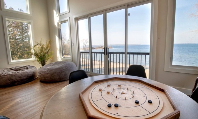 Port McNicoll House | Newly Built 3 bedroom Beachfront Home