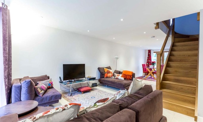 Cambridge House | Newly built 3BR home minutes from Addenbrooke's