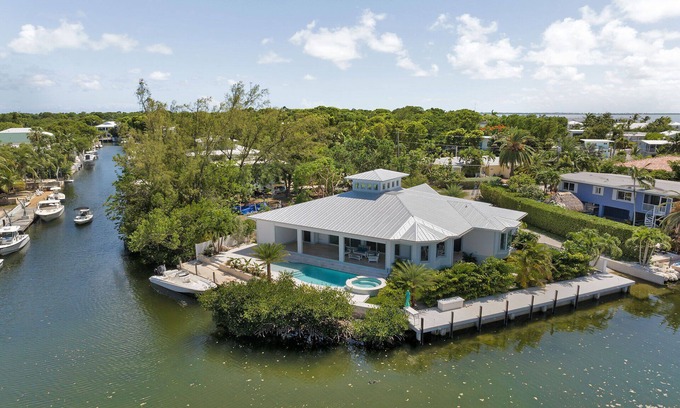 Indian Waterways House | Newly built 4-bedroom house in Tavernier with ample dock space and Kayak ramp.