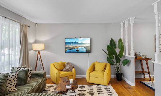 Hidden Valley House | Newly Built 4BD - Cozy Stay w/Movie & Games