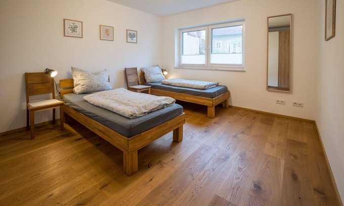 Abenberg Apartment | Newly built apartment in a quiet location with parking in front of the door