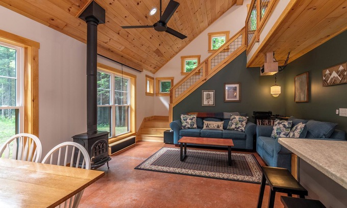 Stratton House | Newly built custom home nestled on the edge of the Bigelow Preserve