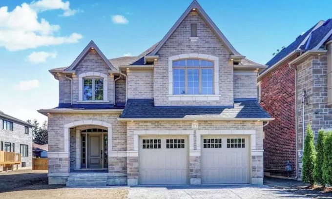 Durham Region House | Newly Built Gorgeous 4BD Custom Home Central Oshawa