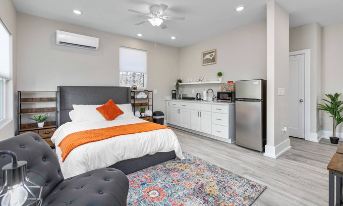 Durham Apartment | Newly Built Guest House - Private Garage