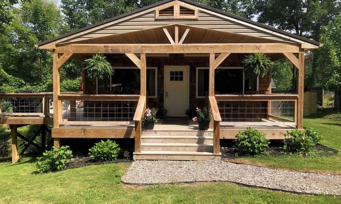 Fayetteville House | Newly built home less than 2 miles from the New River Gorge!