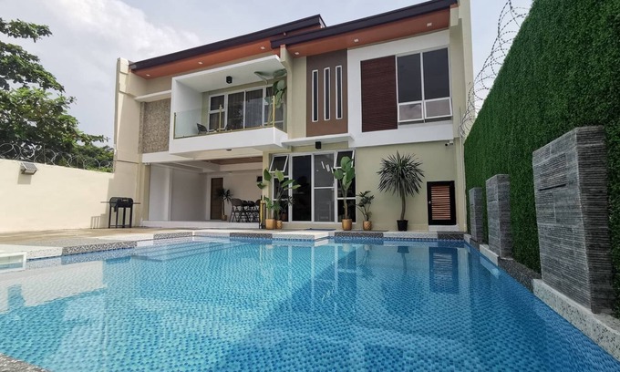 Taytay Villa | Newly Built Private Villa with Pool in Cainta