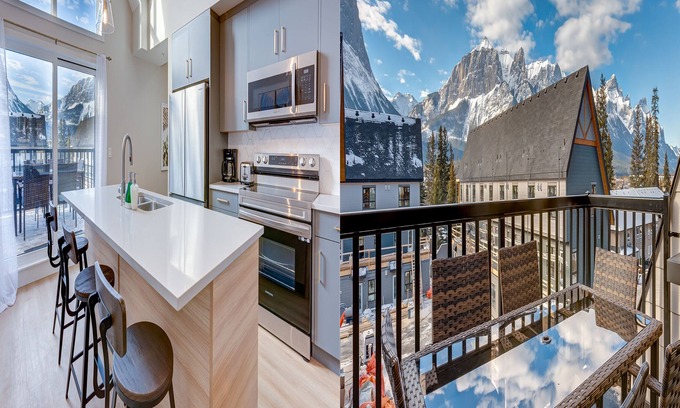 Cougar Creek House | Newly Built Townhome | 3-Storey | Mountain View