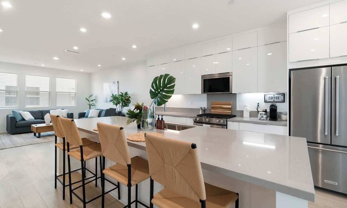 Serra Mesa House | Newly Constructed 4 Bedroom