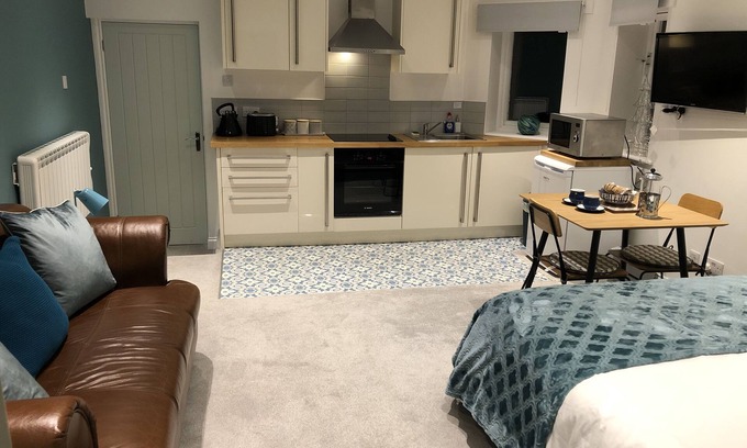 Briggswath Apartment | Newly converted fresh, airy hideaway near Whitby