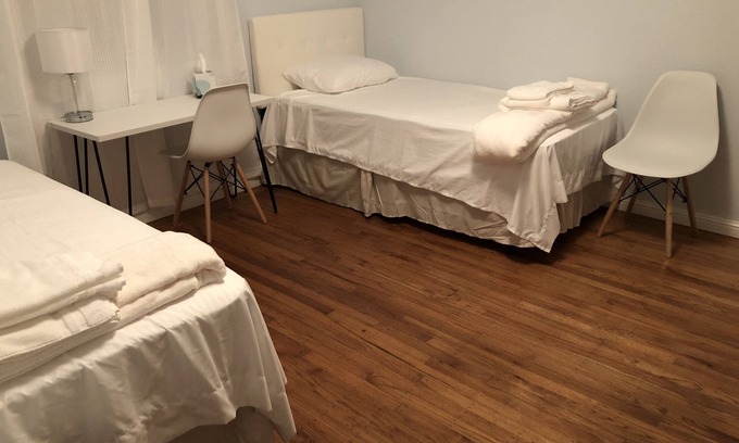 Fair Oaks House | Newly furnished 3 bed/2 bath - Month to month rental