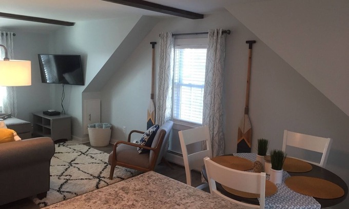 Camp Ellis Apartment | Newly Furnished One Bedroom Just Steps to Ferry Beach