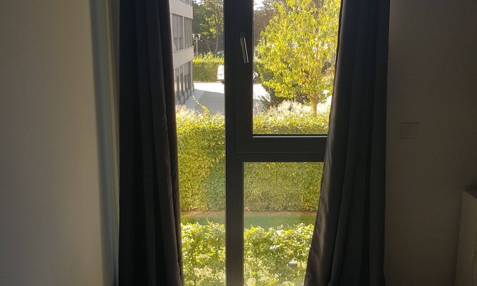 Lindenthal Condo | Newly furnished private room + bathroom + Netflix + Prime