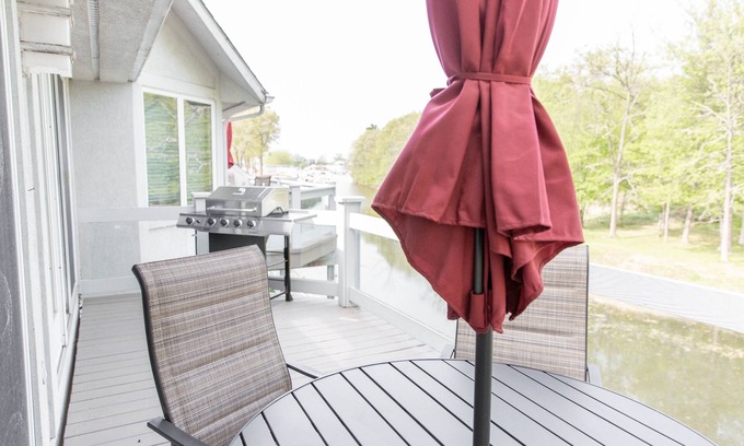 Caseville House | Newly Listed 3 Bedroom River Front Townhouse Unit 3