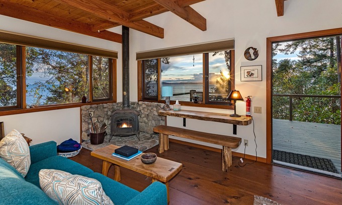 Friday Harbor Cabin | Newly Listed! Westside Waterview Cabin! (TLO)
