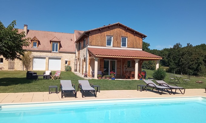 Saint-Felix-de-Villadeix House | Newly rebuilt family home (July 2010) on 2 ha of land.