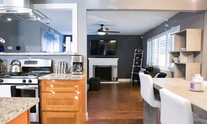 Southeastern Sacramento House | NEWLY REDESIGNED HOME w/JACUZZI+ GAME ROOM & GYM