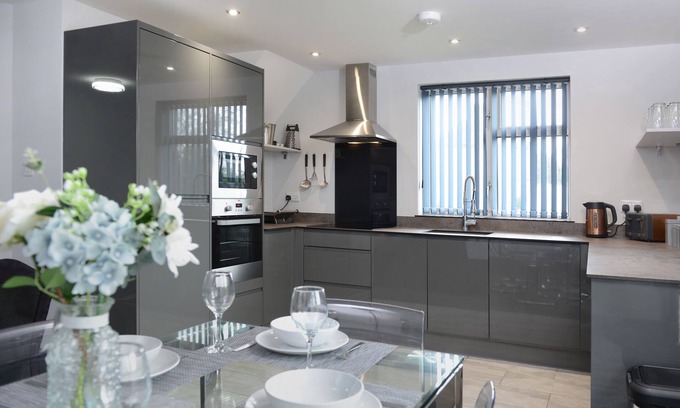 Southampton House | Newly refurbished high spec house with all essential amenities