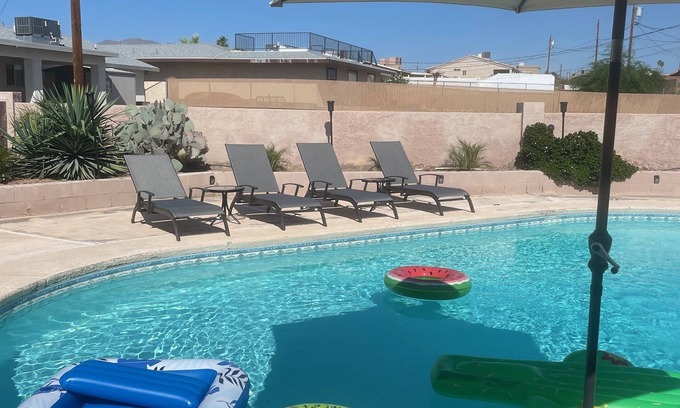 Lake Havasu City House | Newly remodeled home with private pool! Tons of parking!