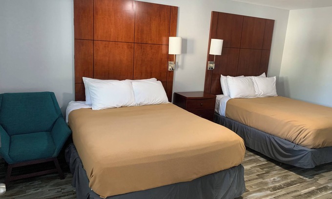 St. Marys Hotel | Newly remodeled 14-room hotel in charming St. Mary's .