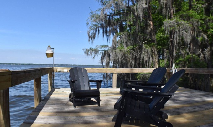 Santee House | Newly remodeled 3 bedroom, lakeside home