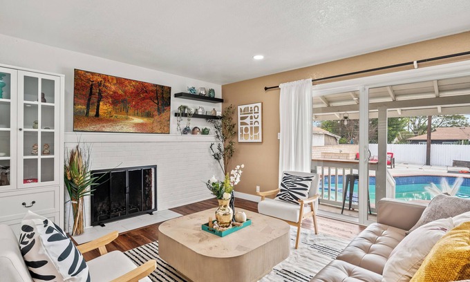 Ontario House | Newly Remodeled 3BR with Pool near Ontario Airport