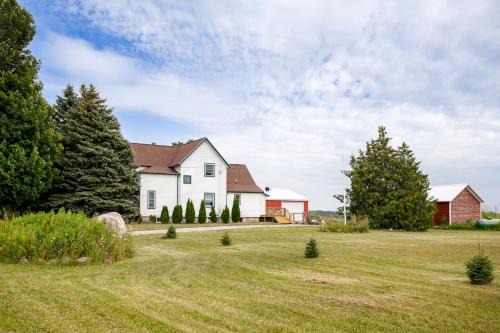 Williamsburg House | Newly Remodeled 4BDR Farmhouse Retreat 7356