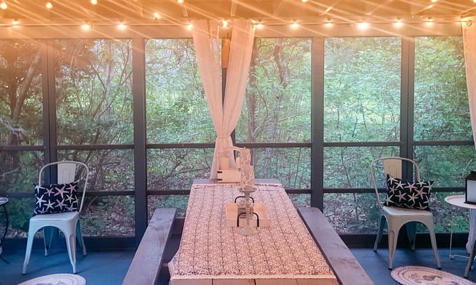 North Eastham House | Newly remodeled bayside cottage with screened patio - short drive to the water